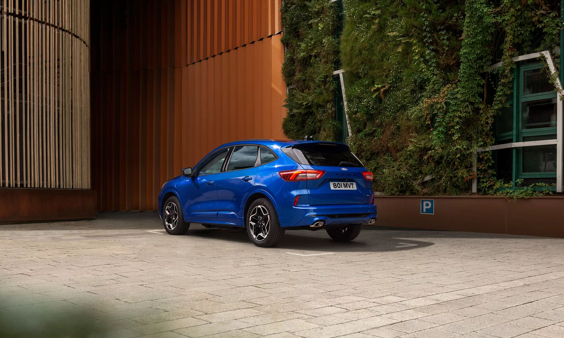Ford Kuga, yenilenen tasarımıyla göz kamaştırdı