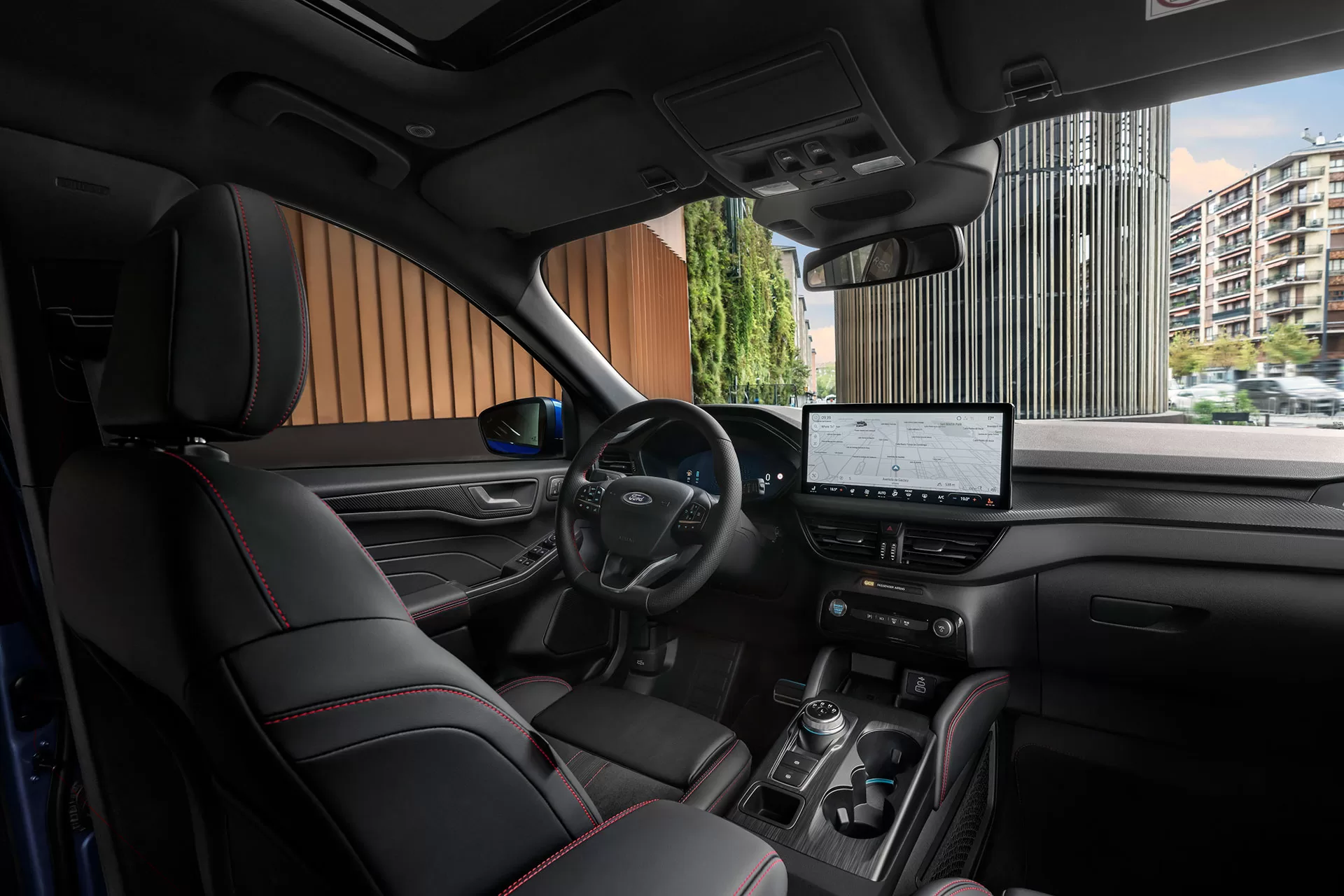 Ford Kuga, yenilenen tasarımıyla göz kamaştırdı 1 Ford Kuga, yenilenen tasarımıyla göz kamaştırdı