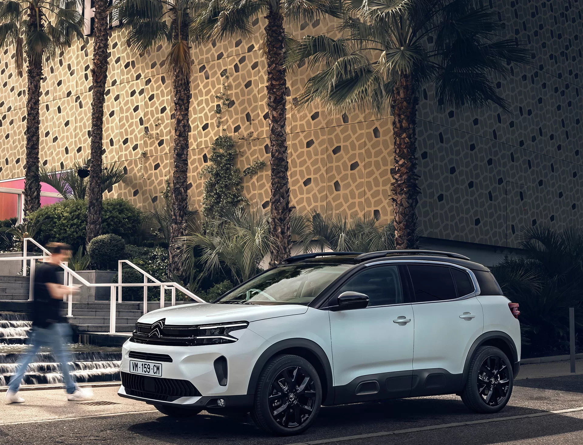 Citroen C5 Aircross Hybrid 136 e Series 3 jpg