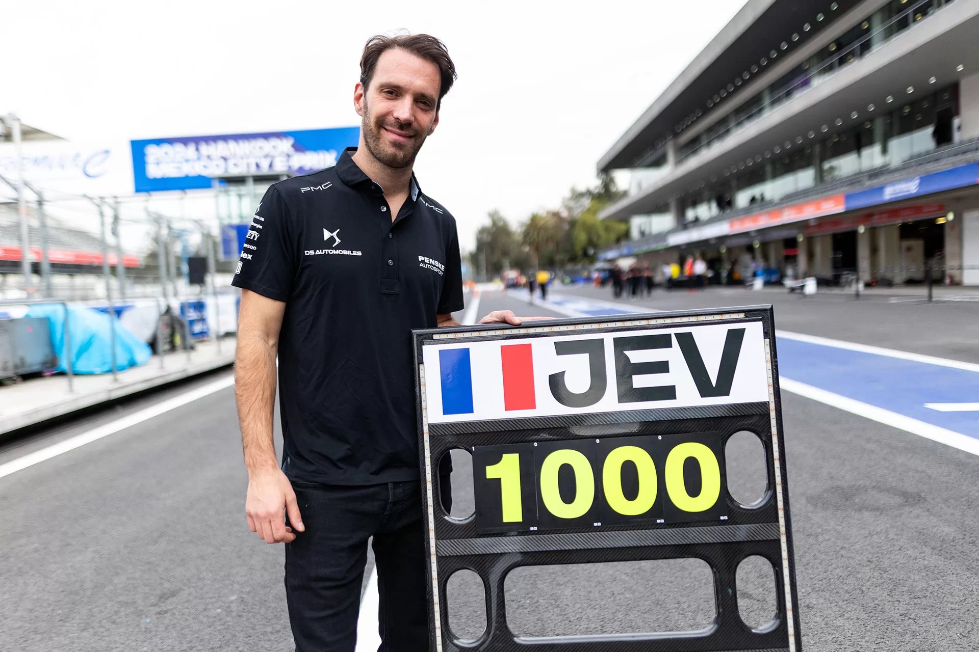 DS AUTOMOBILES PILOTU JEAN ERIC VERGNE 1 jpg