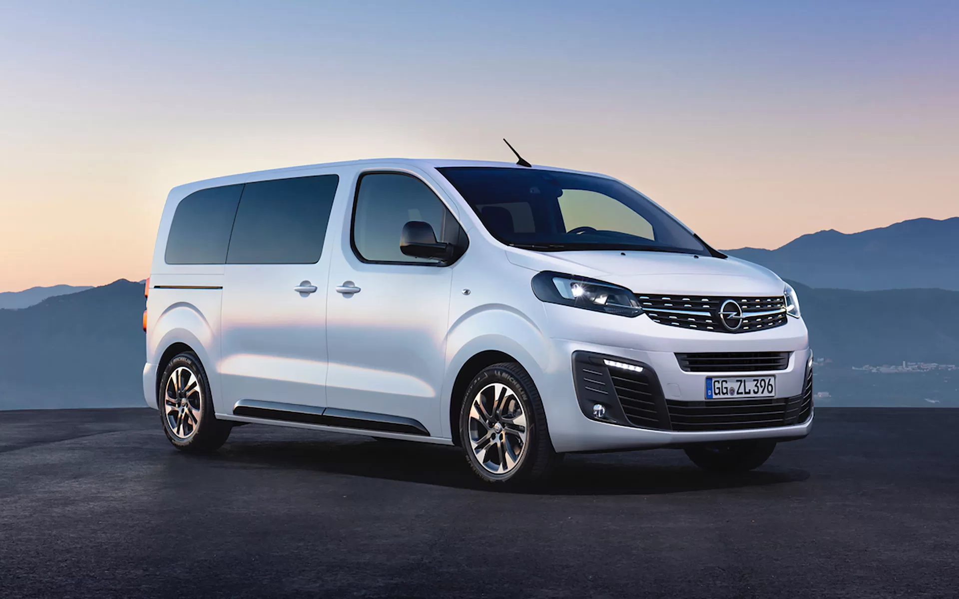 Opel Zafira Life 2 jpg