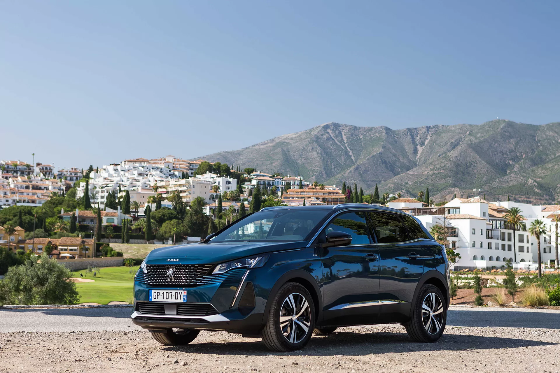 PEUGEOT 3008 jpg