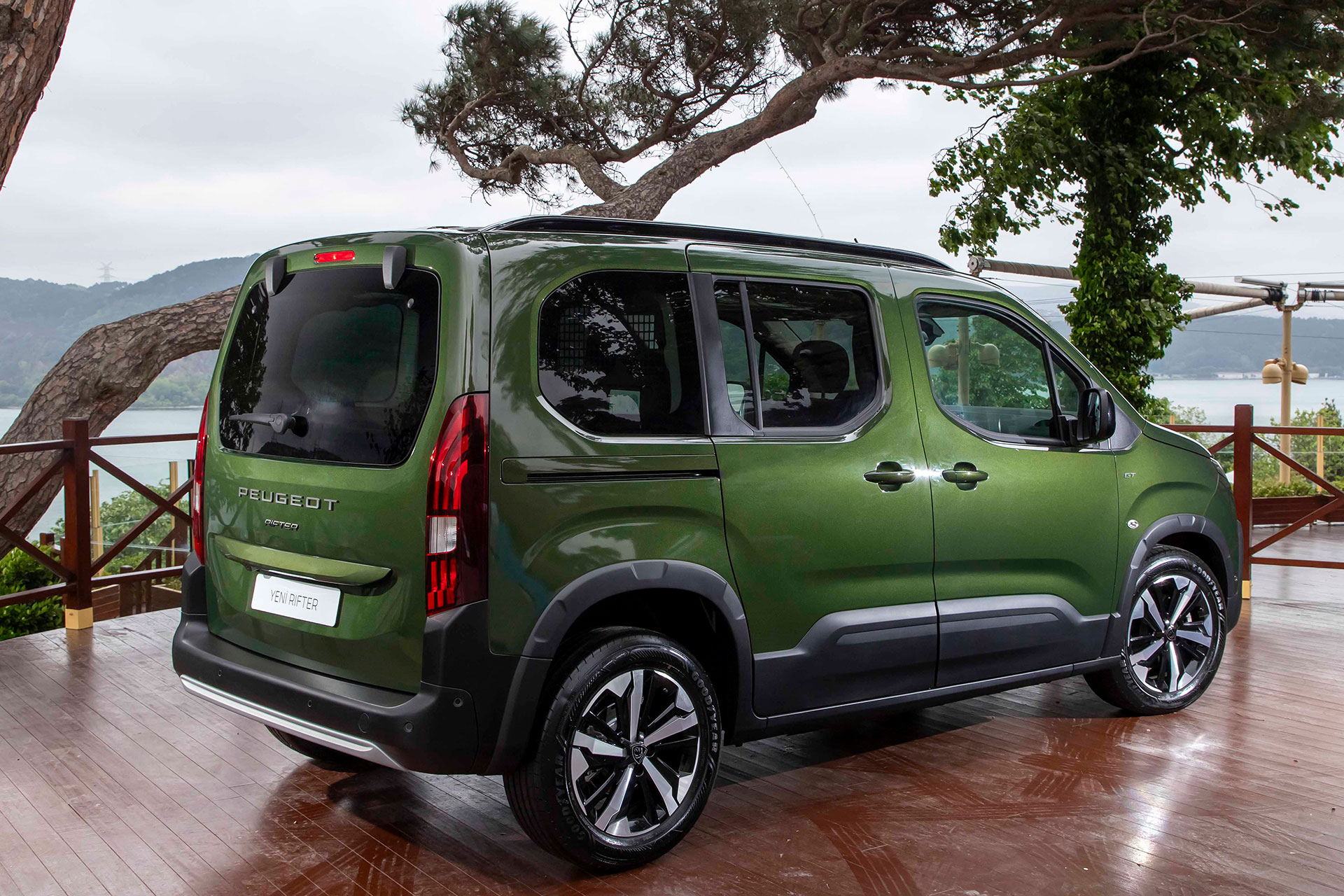Peugeot Rifter Yenilendi