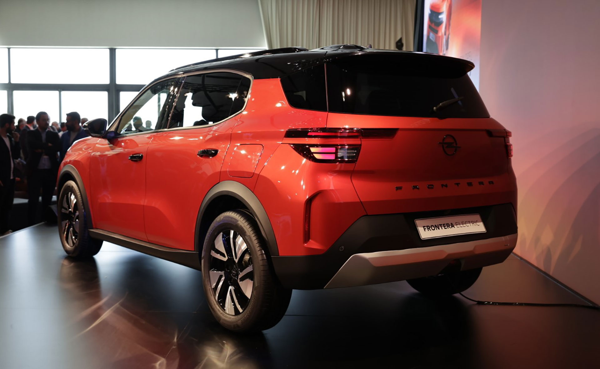 Opel Frontera ile Tanışın: Yenilikçi SUV, Konfor ve Kullanıcı Dostu 3 Opel Frontera ile Tanışın, yenilikçi SUV, konfor ve kullanıcı dostu.
