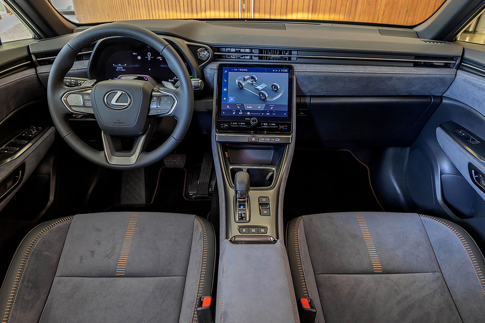 Lexus LBX
