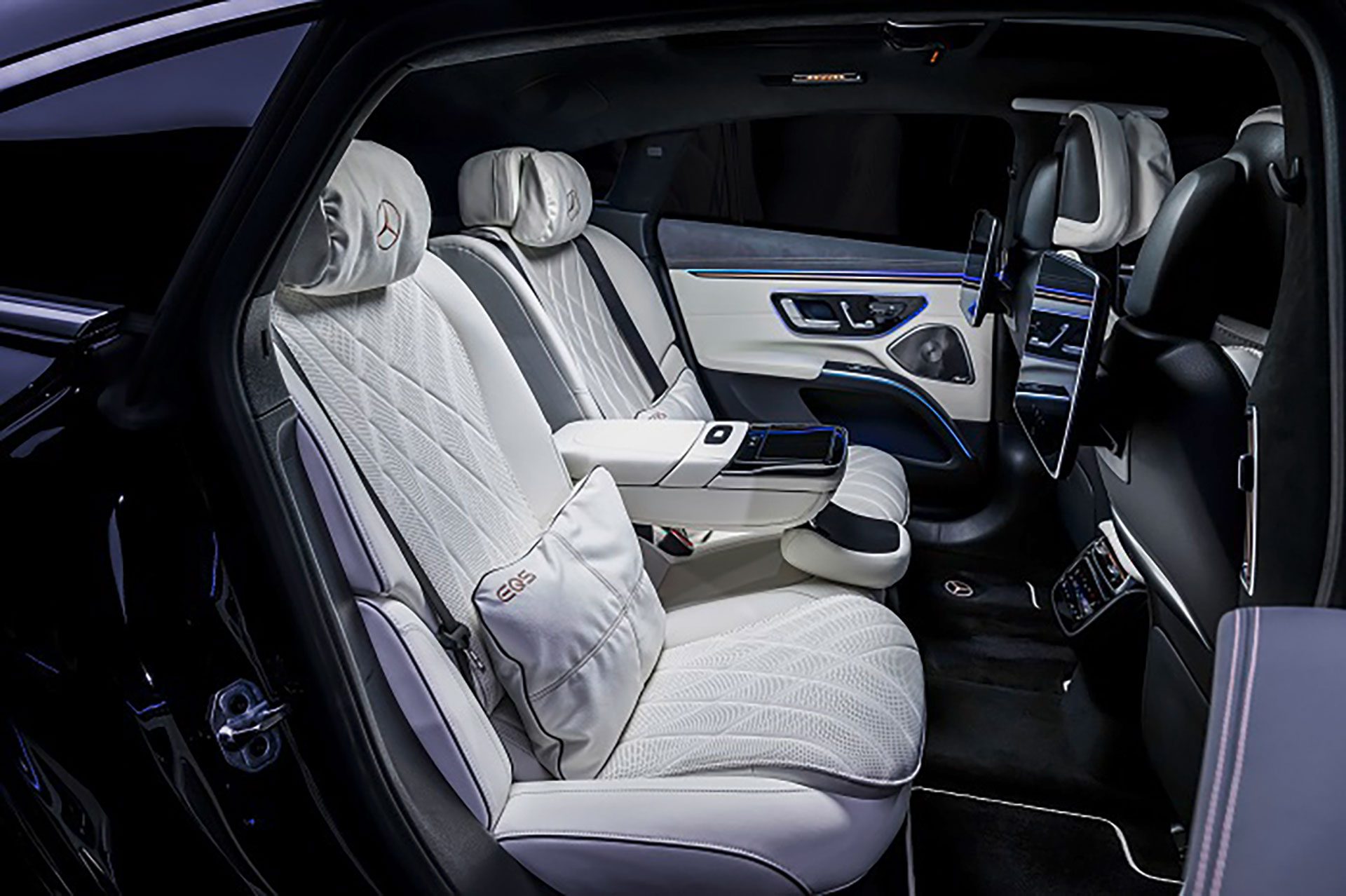 Mercedes EQS Güncellendi
