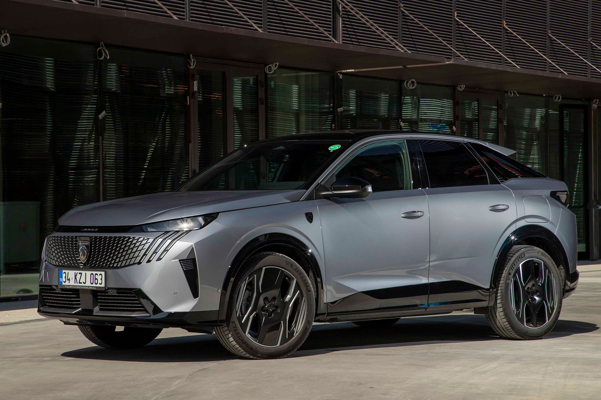 Peugeot E-408 Paris'te Dünya Prömiyeri Yapıyor 1 Peugeot E-408 Paris'te Dünya Prömiyeri Yapıyor