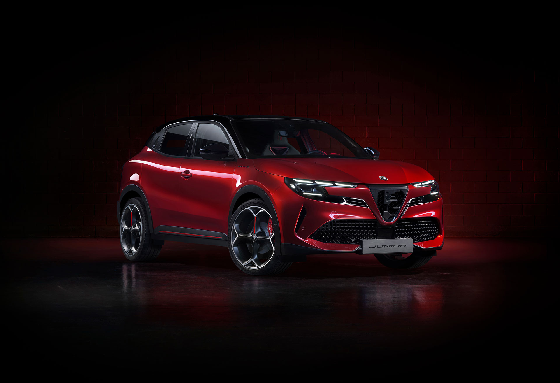 Alfa Romeo Junior IBRIDA Lansmanı 1 Alfa Romeo Junior IBRIDA Lansmanı