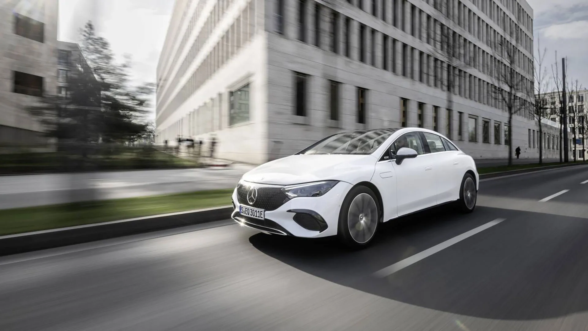 EQE 280 AMG Türkiye'de En Uzun Menzil