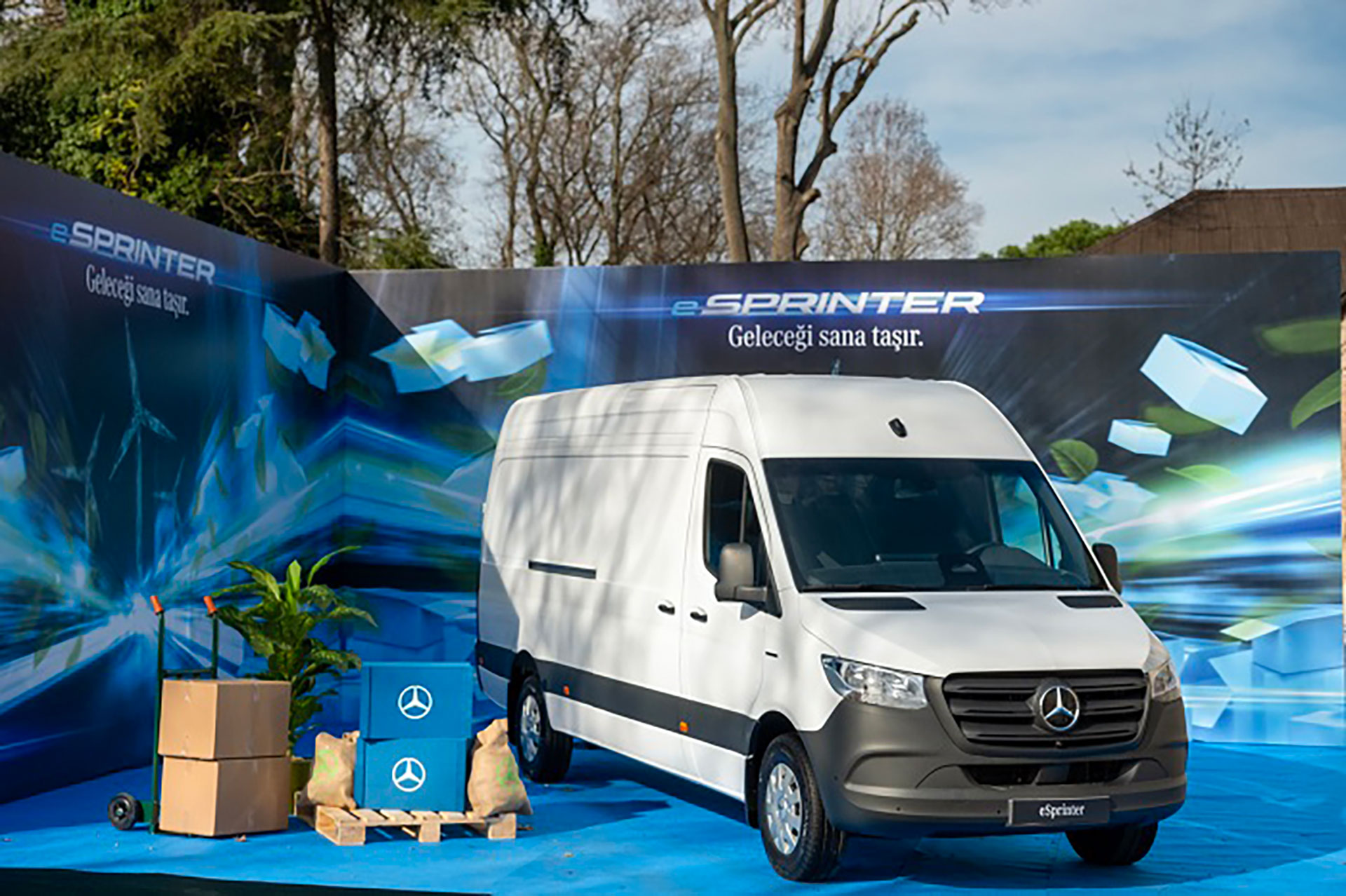 Mercedes-Benz eSprinter: Elektrikli Geleceğe İlk Adım 1 Mercedes-Benz eSprinter: Elektrikli Geleceğe İlk Adım