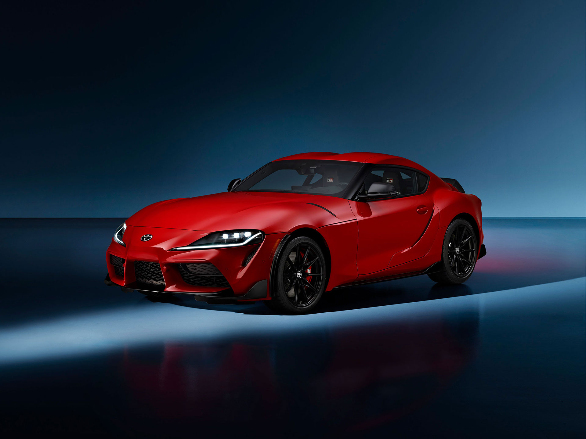 Toyota Yenilenen GR Supra Modelleriyle Performansın Sınırlarını Zorluyor