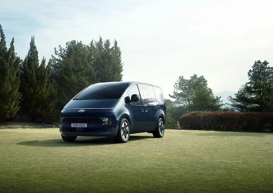 Hyundai STARIA Hibrit Türkiye'de