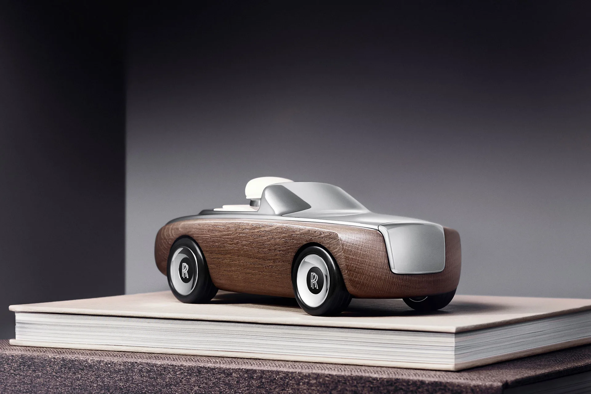 Rolls-Royce Cameo: Sanatın Mimarisi