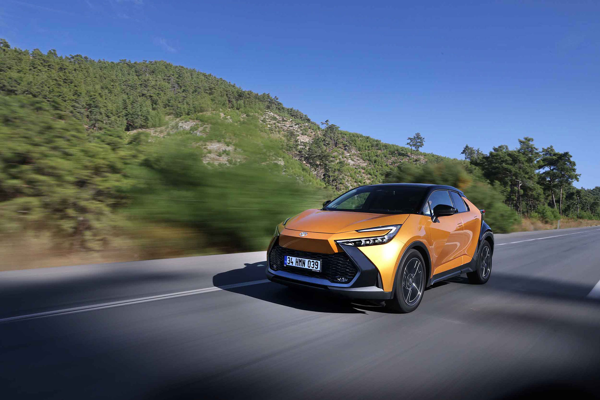 Toyota C-HR: 1 Milyonluk Satışla Başarısını Kanıtladı