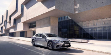 Lexus LS