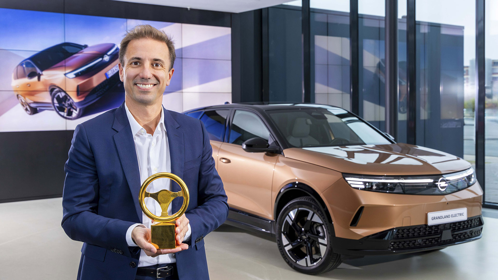 Opel CEO'su Florian Huettl