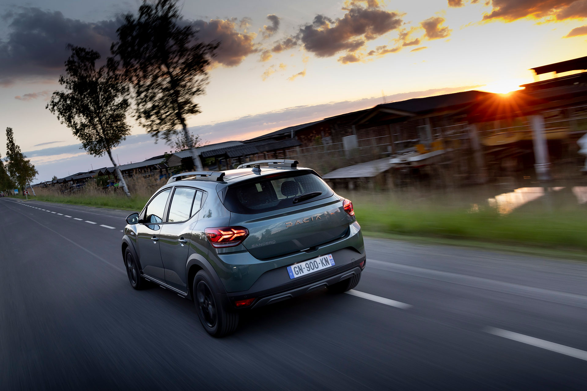 Dacia Sandero Stepway: B-SUV Segmentinde Zirveye Yerleşti 1 Dacia Sandero Stepway: B-SUV Segmentinde Zirveye Yerleşti