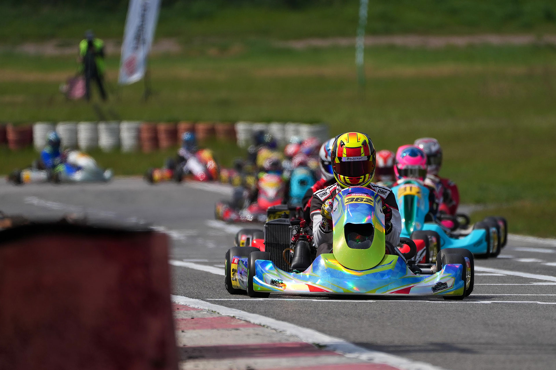 Karting sezonu açıldı: Görkemli yarışlar, podyum heyecanı 1 Karting sezonu açıldı, Görkemli yarışlar, podyum heyecanı. MOTUL 2025 Türkiye Karting Şampiyonası, 05-06 Nisan tarihlerinde Bursa Uludağ