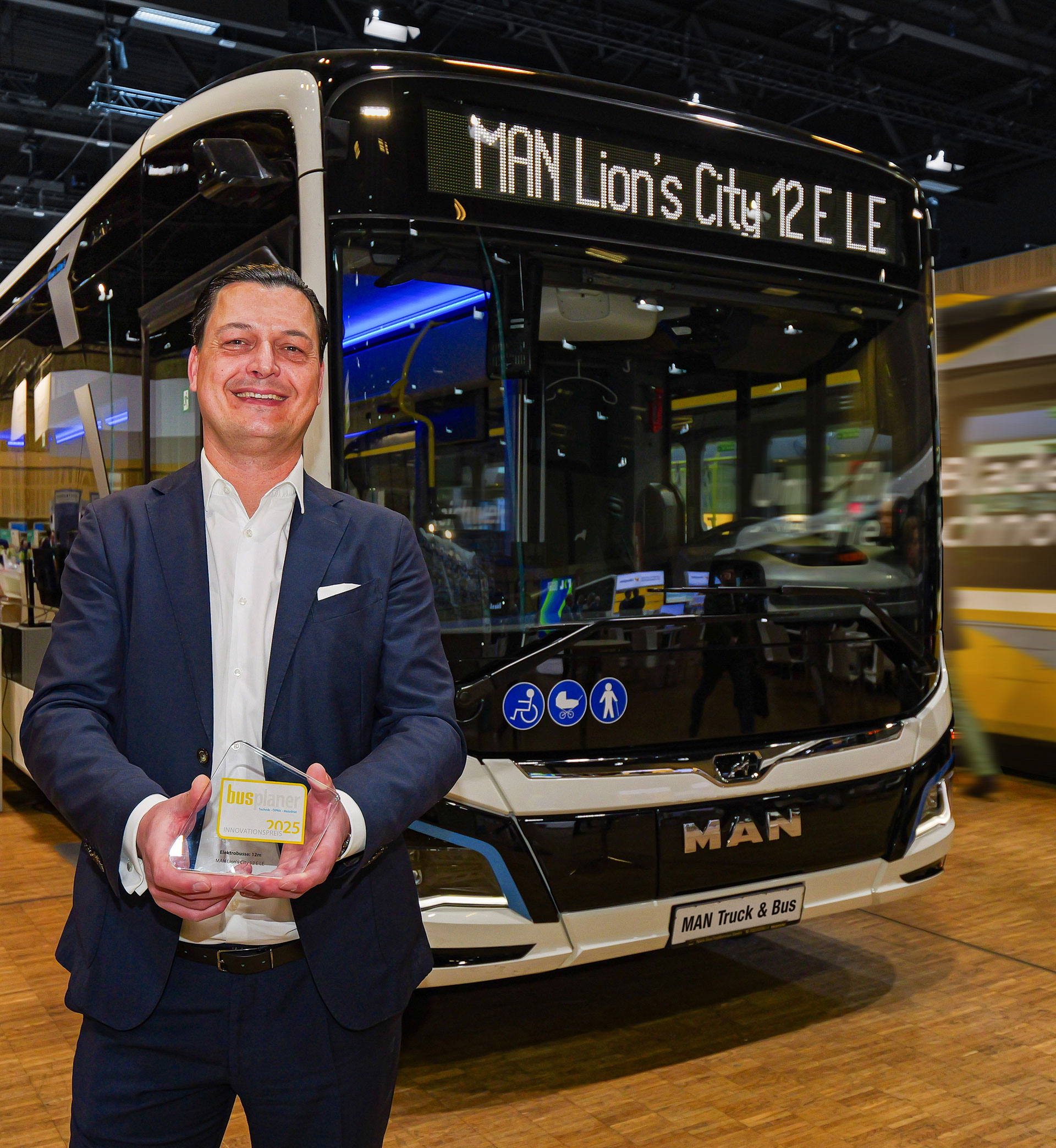 MAN Elektrikli Otobüsü Busplaner İnovasyon Ödülü Aldı 2 MAN Truck & Bus Almanya Otobüs Satış Müdürü Darko Simeunovic