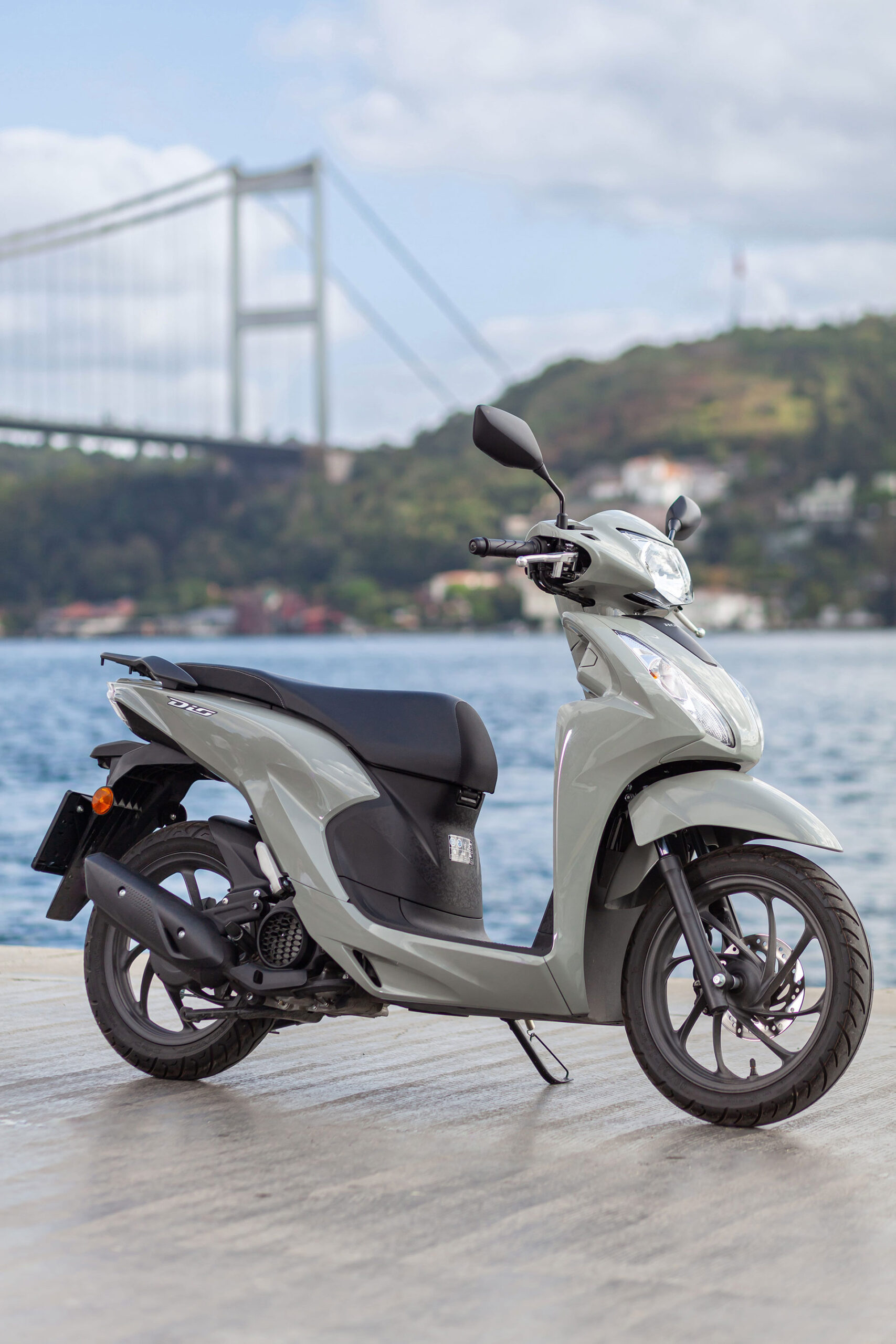 Yenilenen Honda Dio satışta: Akıllı anahtar ve yeni özellikler 4 Yenilenen Honda Dio satışta: Akıllı anahtar ve yeni özellikler