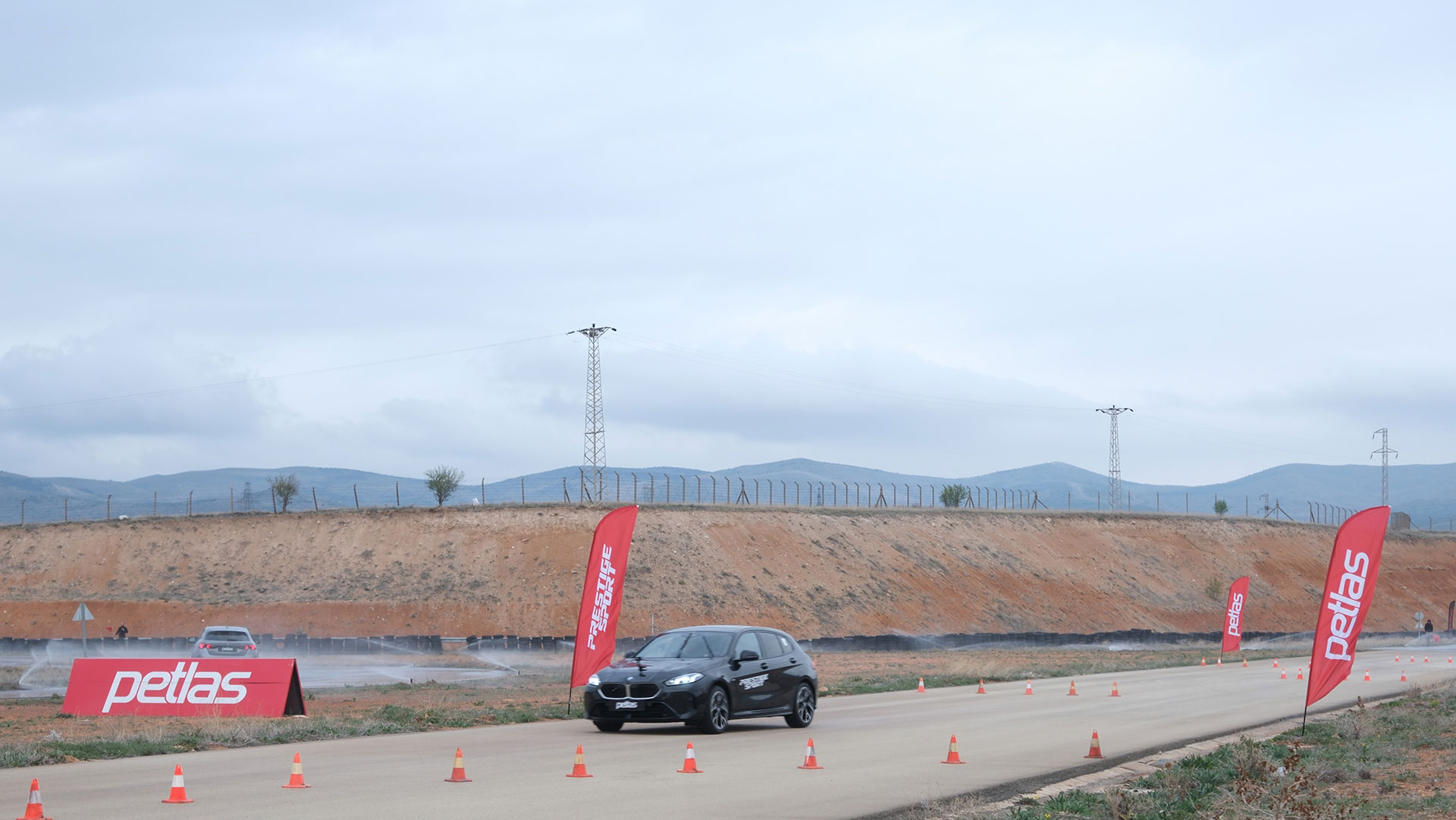 Petlas Prestige Sport: Yüksek performans yaz lastiği tanıtıldı 4 Petlas Prestige Sport: Yüksek performans yaz lastiği tanıtıldı