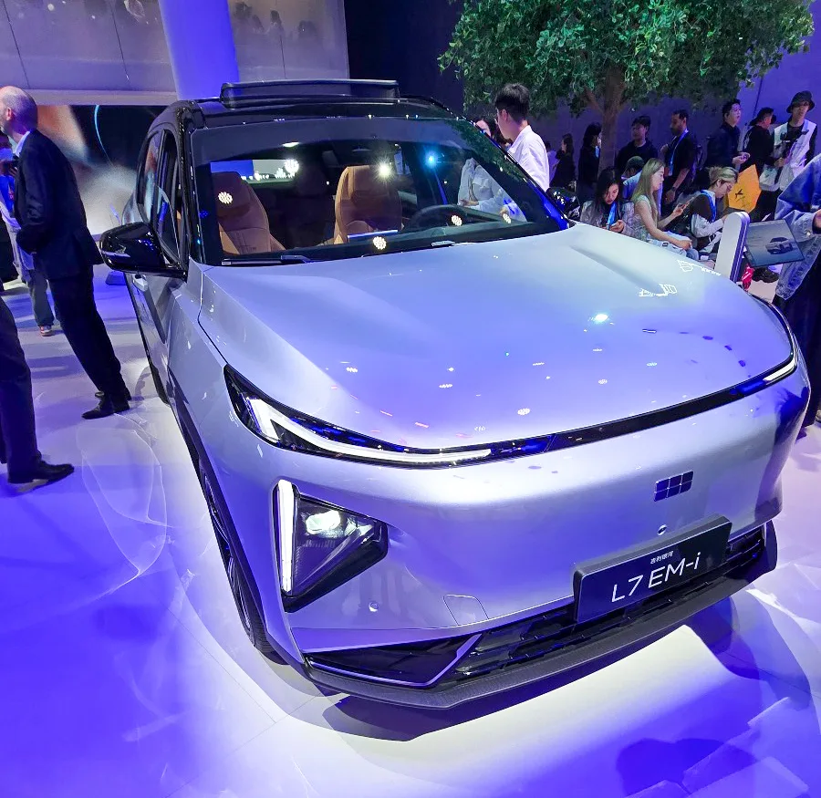 Geely Galaxy L72