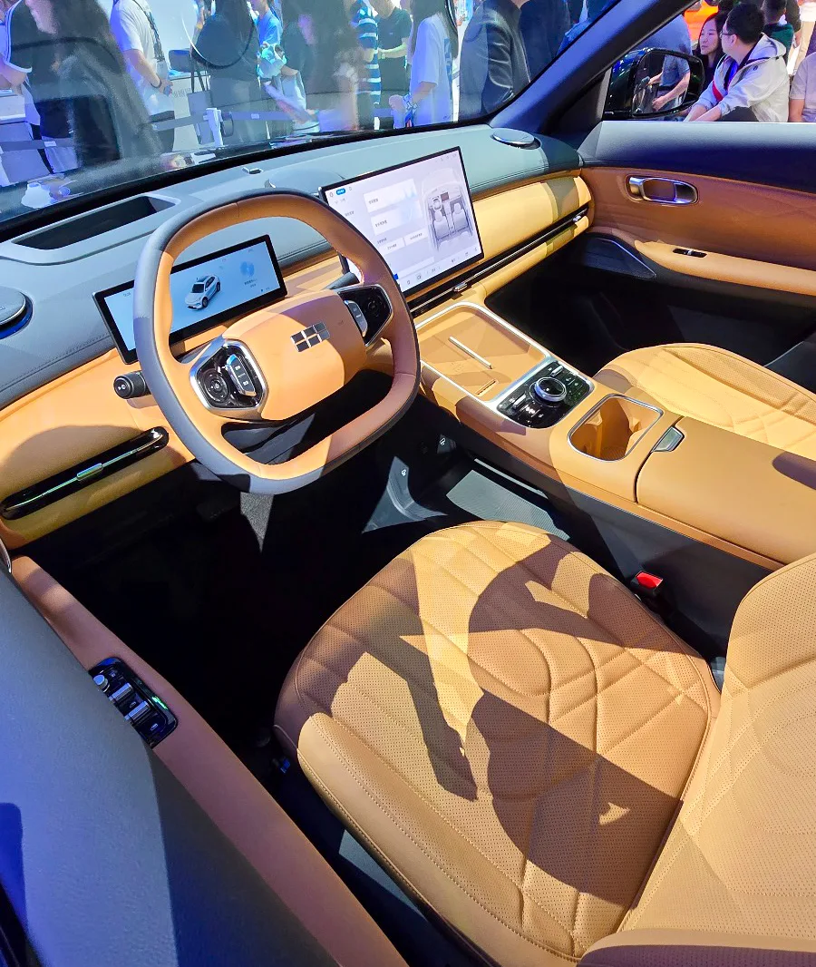 Geely Starship 72