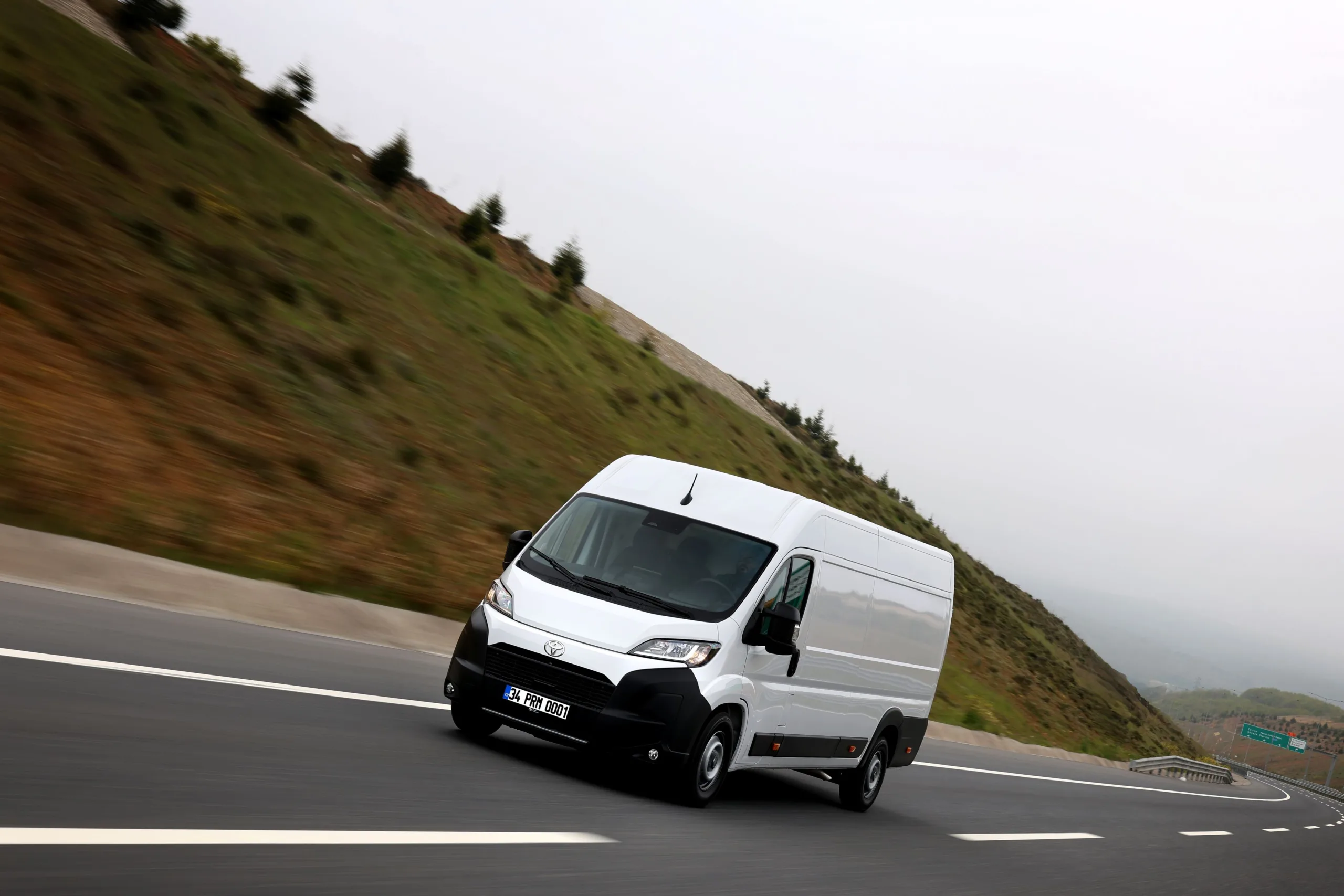 Toyota Proace Max 2 scaled