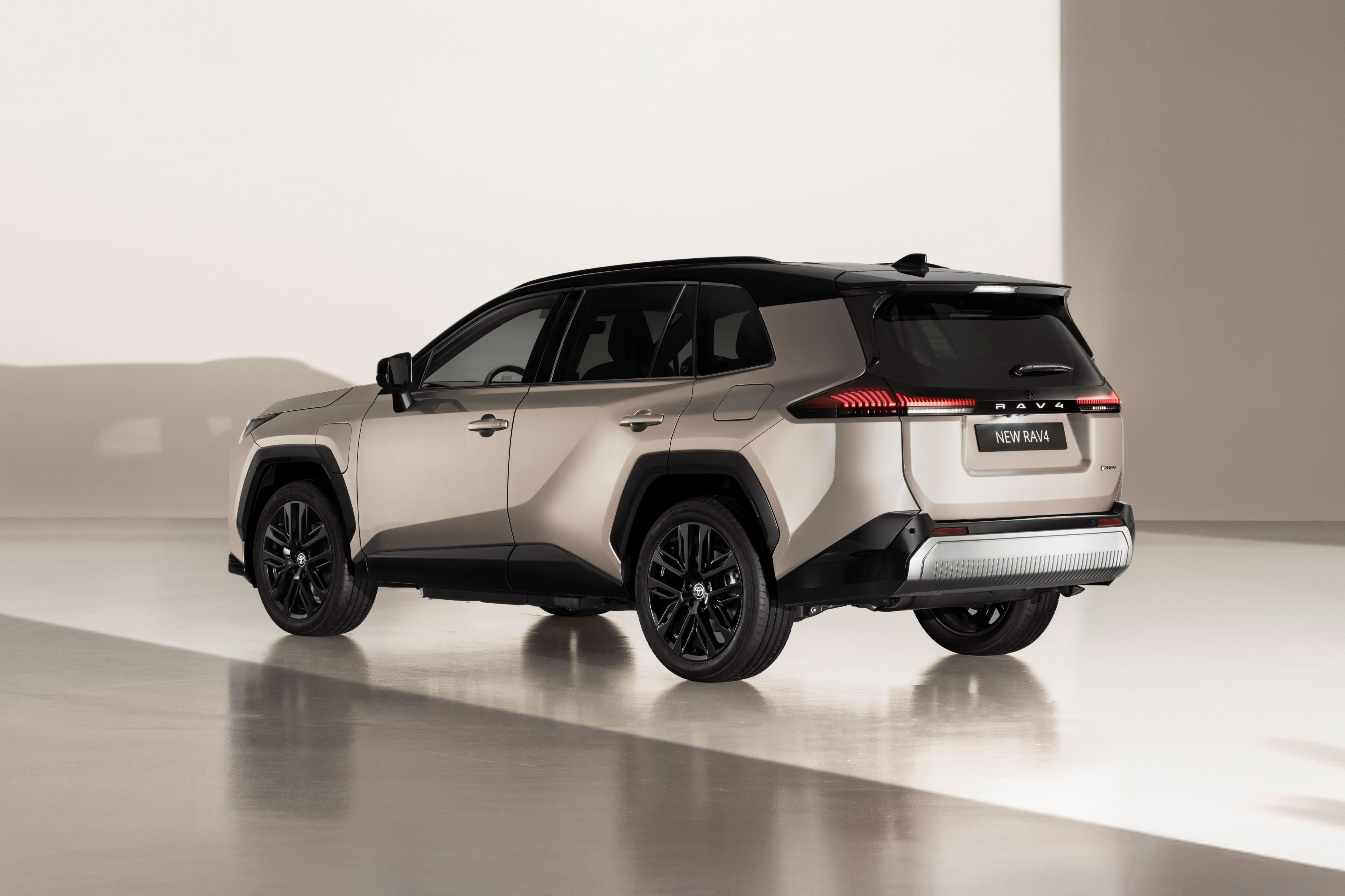 Yeni Toyota RAV4 3