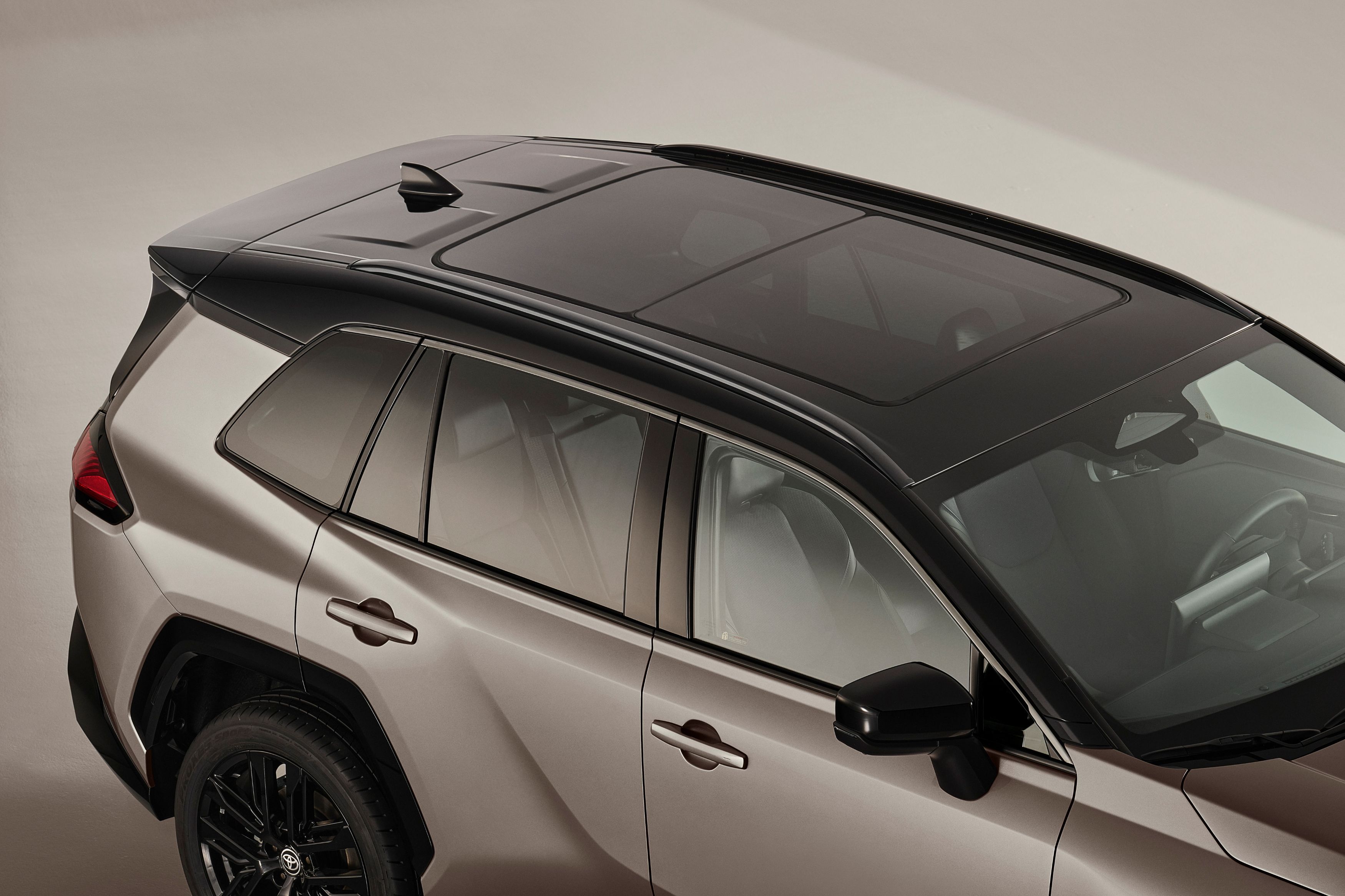 Yeni Toyota RAV4 6