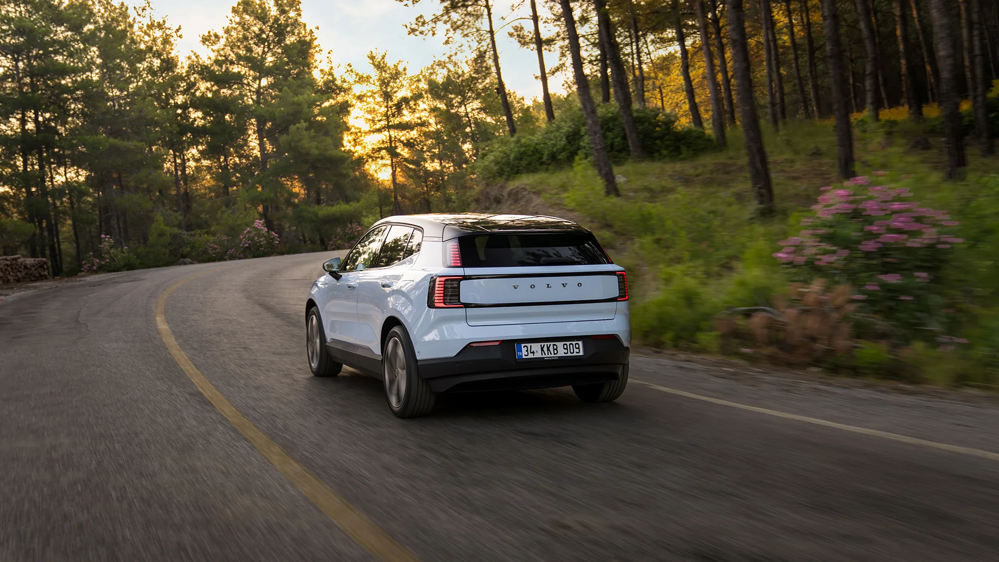 Yeni Volvo EX30 2