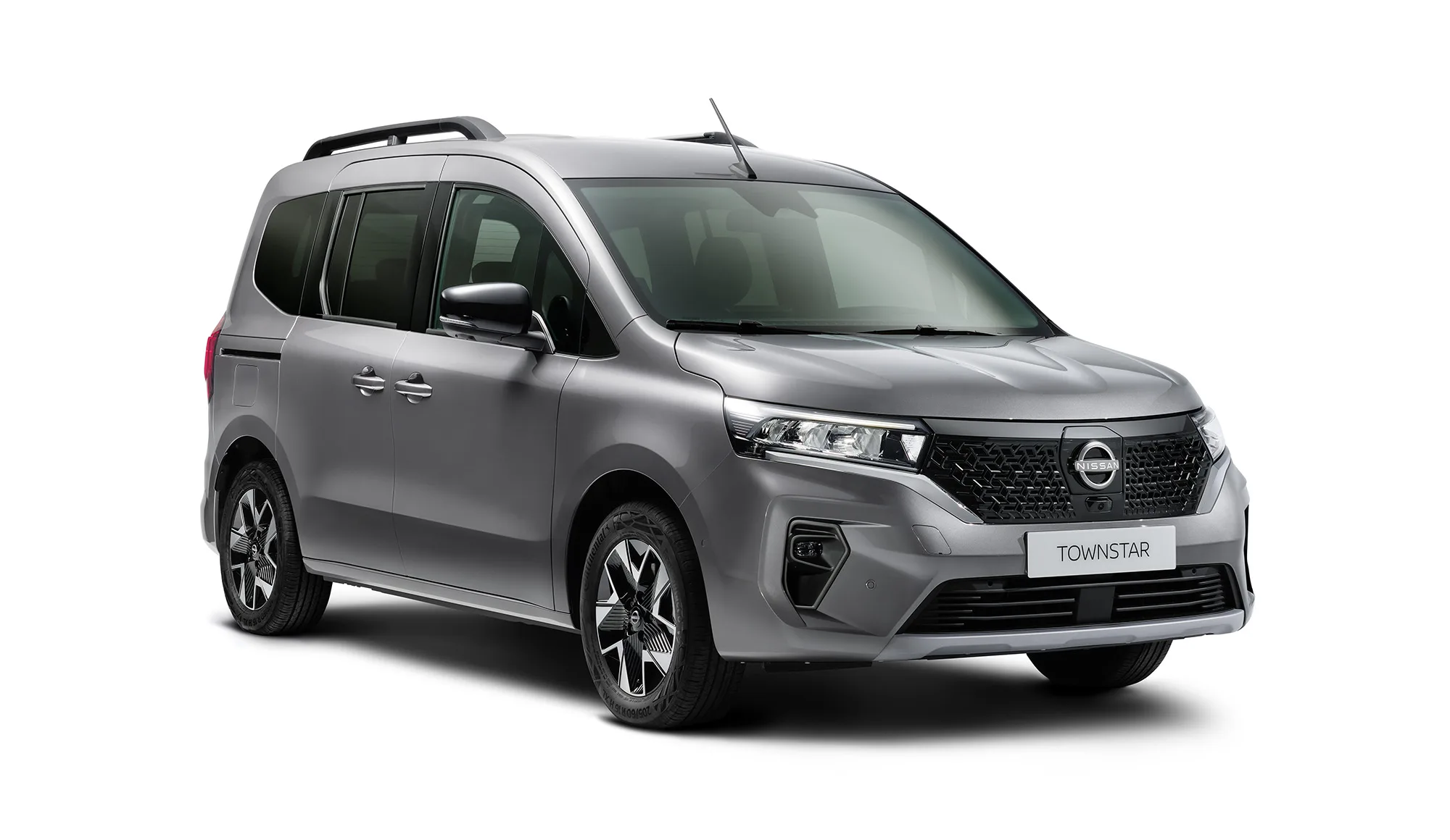 Nissan Türkiye’den yaz kampanyaları: Kaçırılmayacak fırsatlar! 2 1751369983 885052a F275 22TDIEULHD TWR EV COMBIL1 001