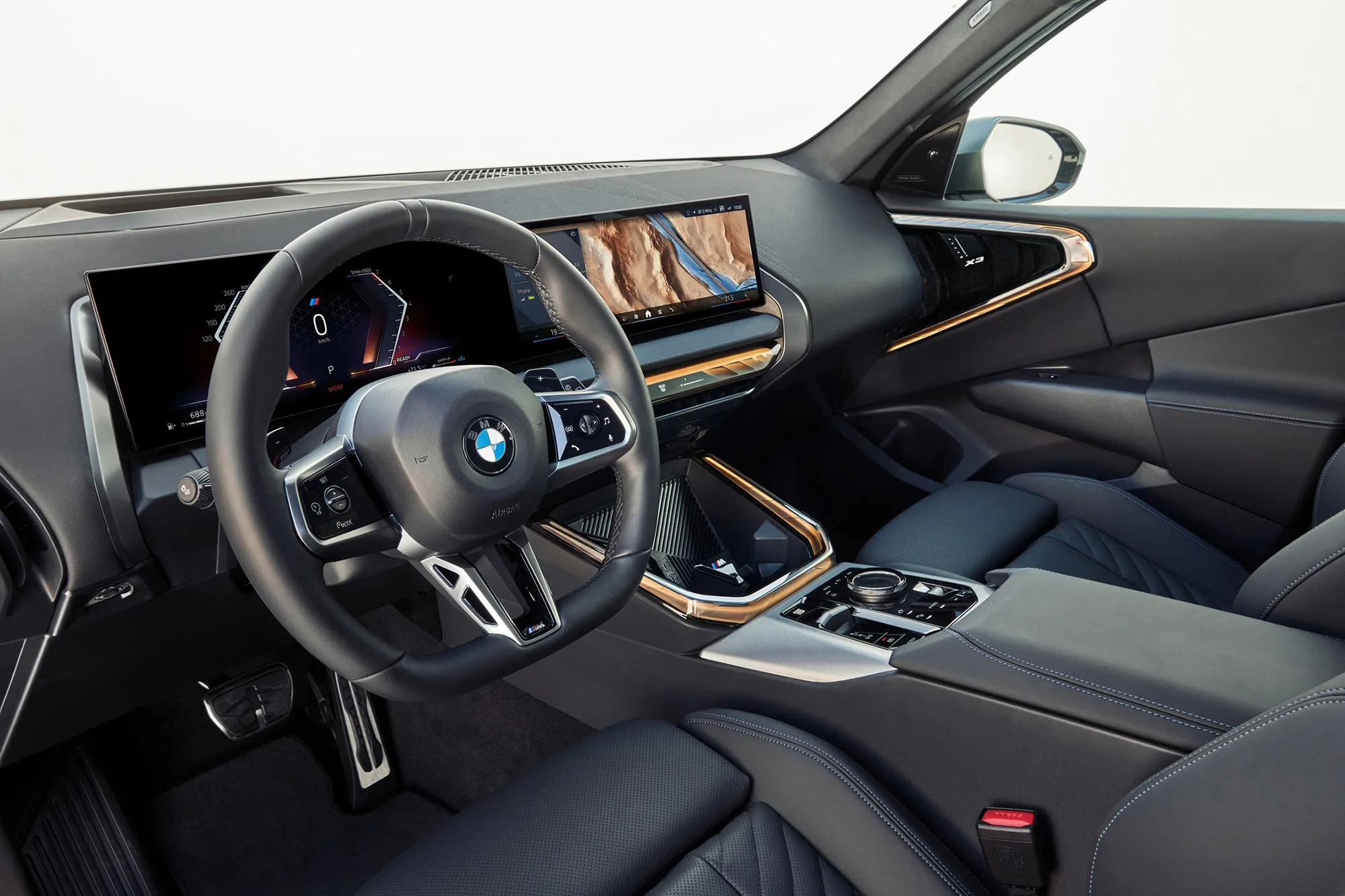 Gücün ve konforun yeni adı: Türkiye’ye özel motor seçeneğiyle Yeni BMW X3 20 3 Yeni BMW X3 20 İç Mekan