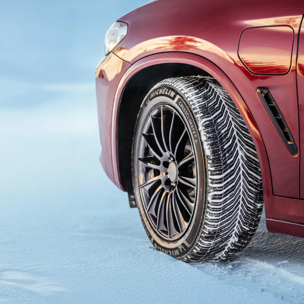 1753505294 4w 1598 tire michelin crossclimate 3 en product in context 1 nosignature square
