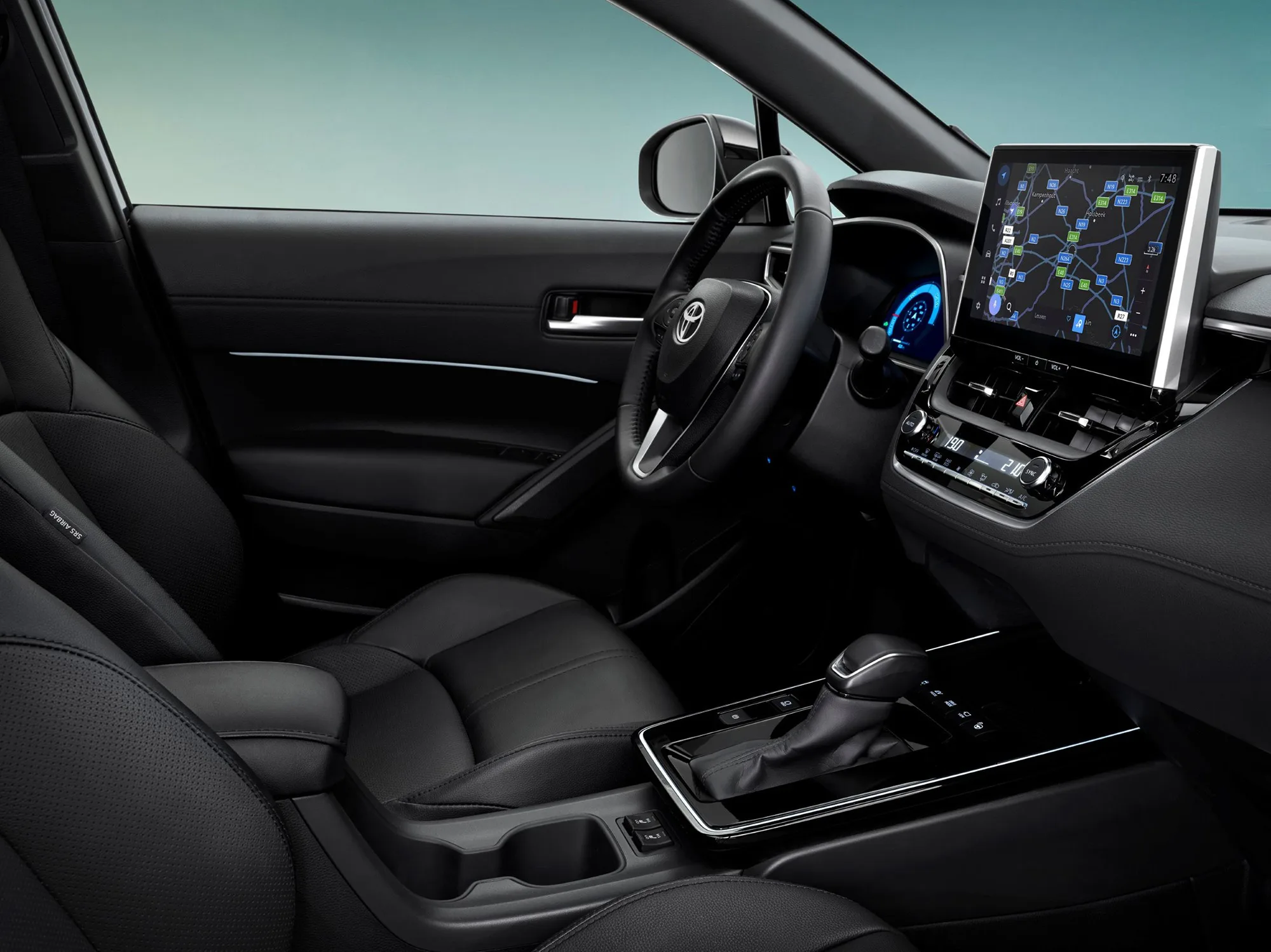 Yeni Toyota Corolla Cross Hybrid Türkiye’de satışta: İşte fiyatlar ve donanım seçenekleri 5 Yeni Toyota Corolla Cross İç Mekan