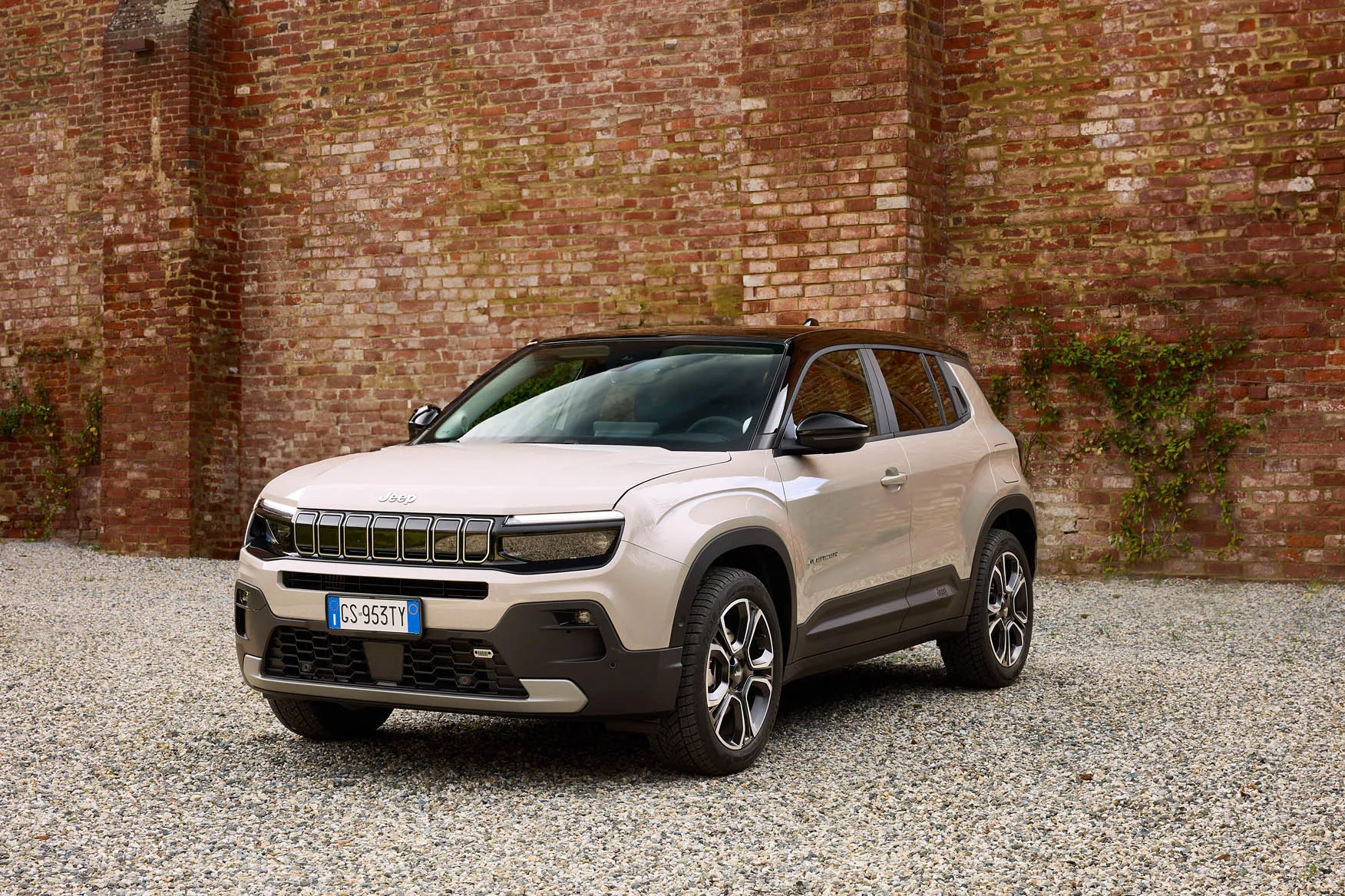 Jeep Avenger: İkonik ruhuyla başarıya koşuyor! 2 Jeep Avenger