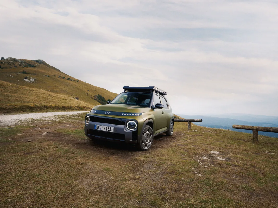 Hyundai INSTER Cross