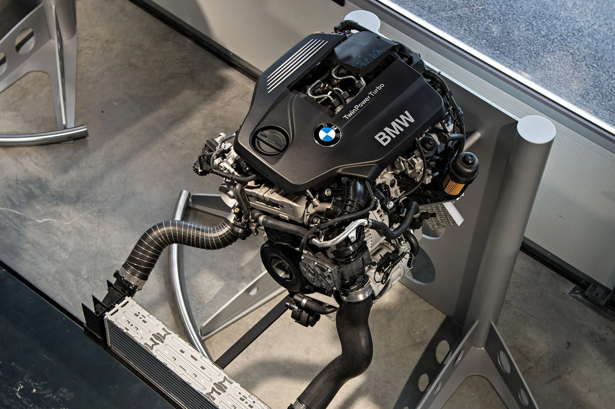 B48 Motor