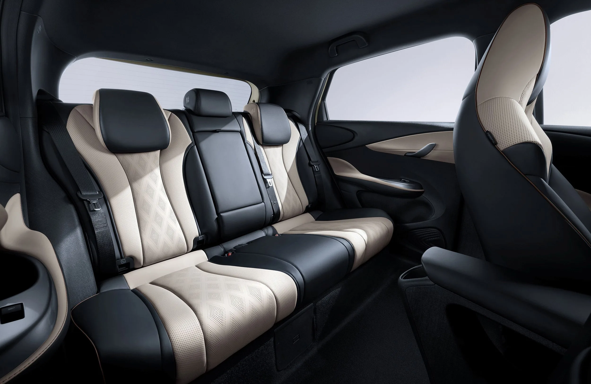 BYD DOLPHIN 4