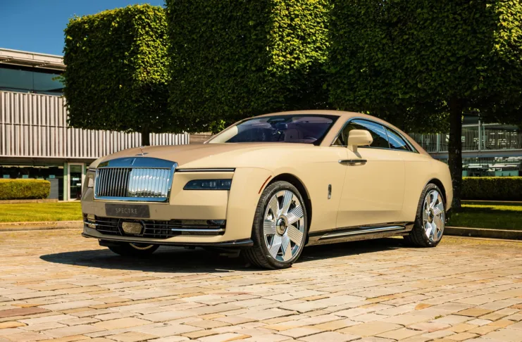 Rolls- Royce Spectre Bailey