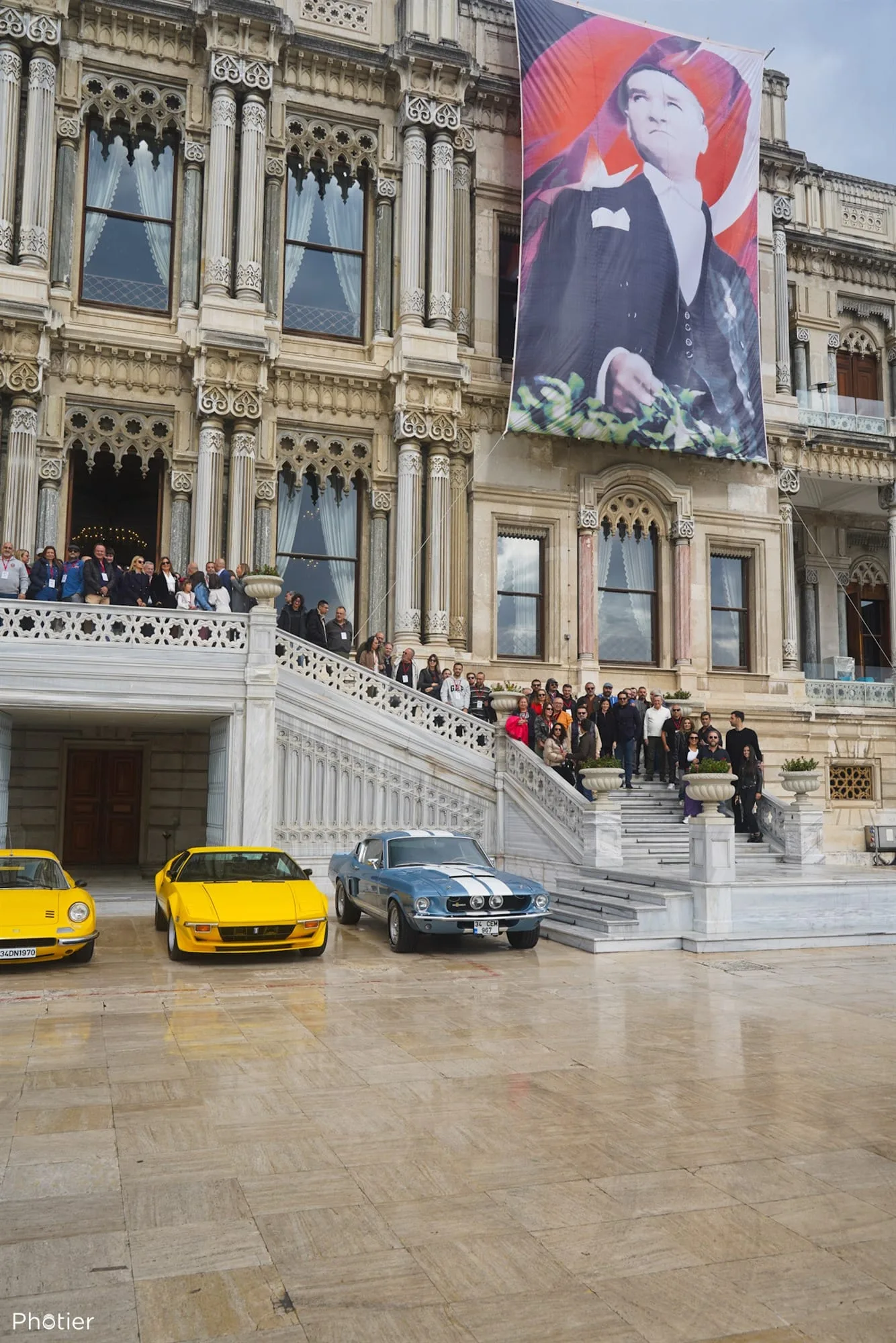 FIVA World Rally İstanbul Cumhuriyet Rallisi: Klasik otomobillerin İstanbul’da büyüleyici yolculuğu 1 FIVA WORLD RALLY ISTANBUL CUMHURİYET RALLİSİ