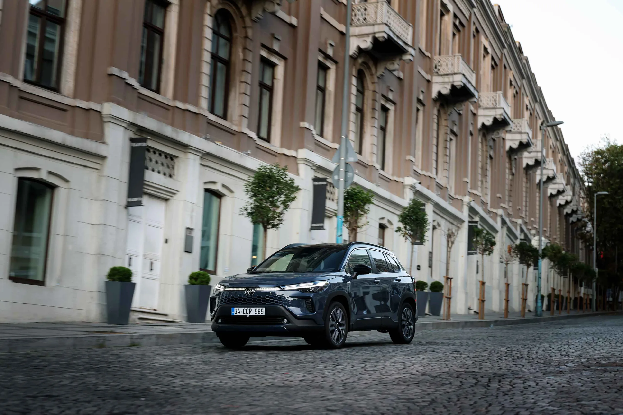 Corolla Cross Hybrid