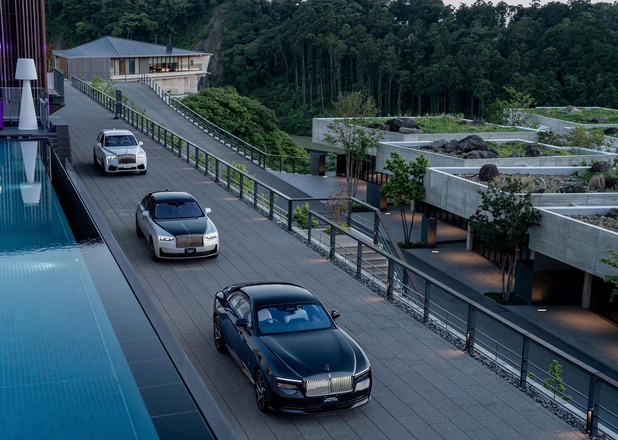 ROLLS-ROYCE CELEBRATES TENTH ANNIVERSARY OF BLACK BADGE