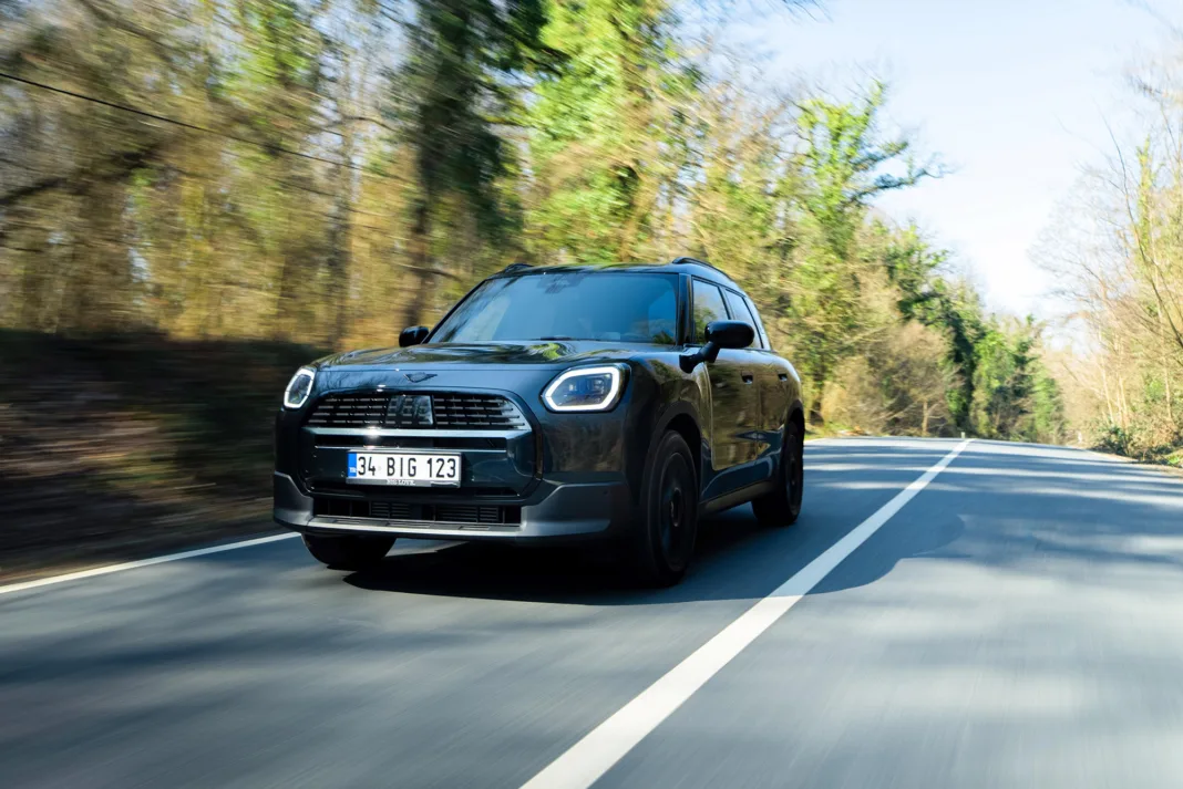 MINI Countryman Dark Edition