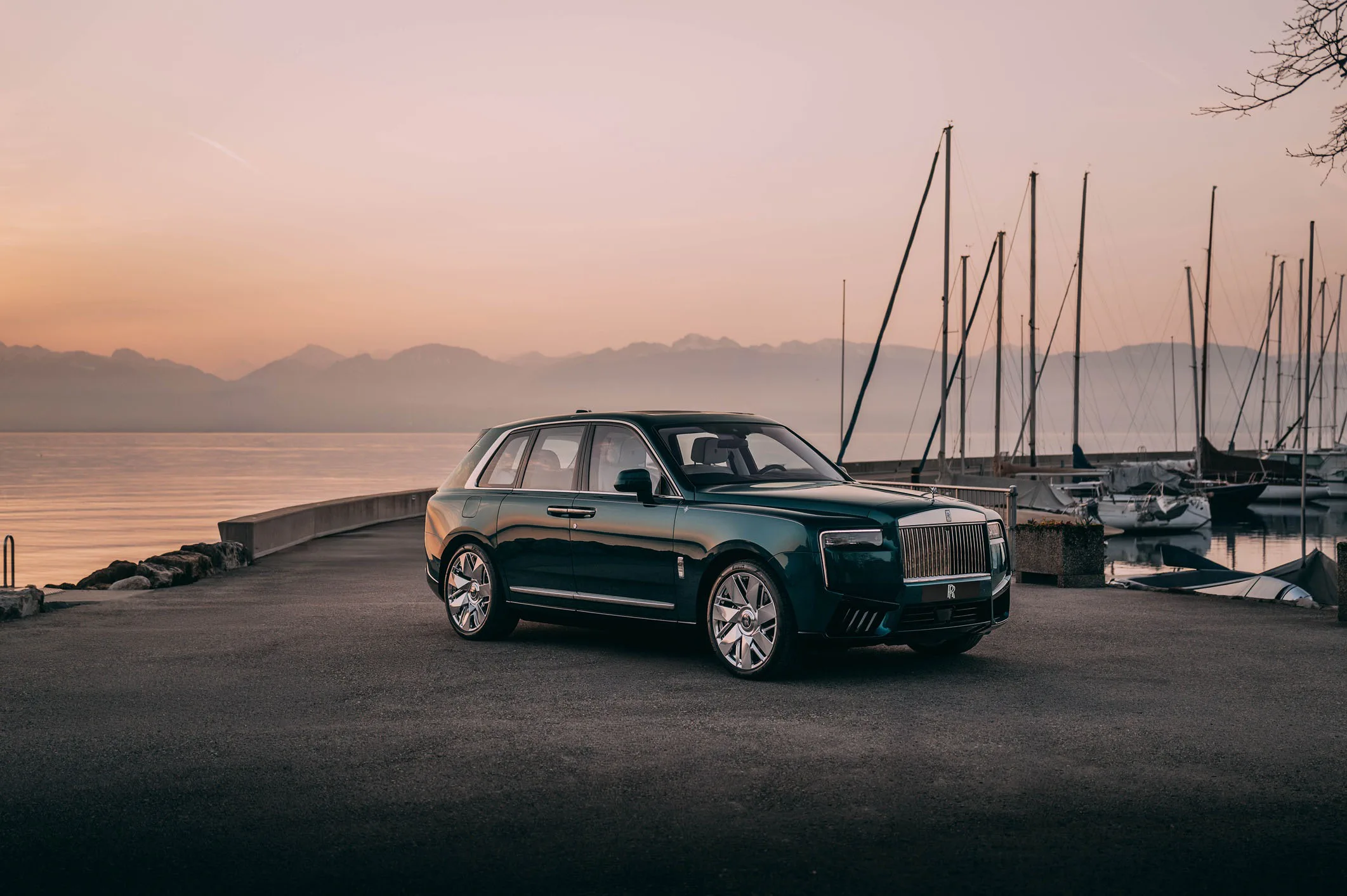 Rolls-Royce Cullinan Yachting