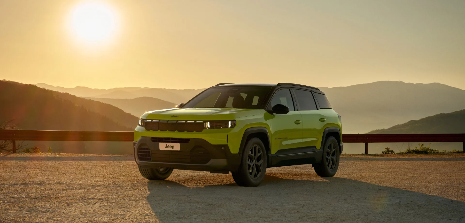 Jeep’ten nisan ayına özel takas desteği ve kampanya fırsatları! 2 Jeep Compass e-Hybrid