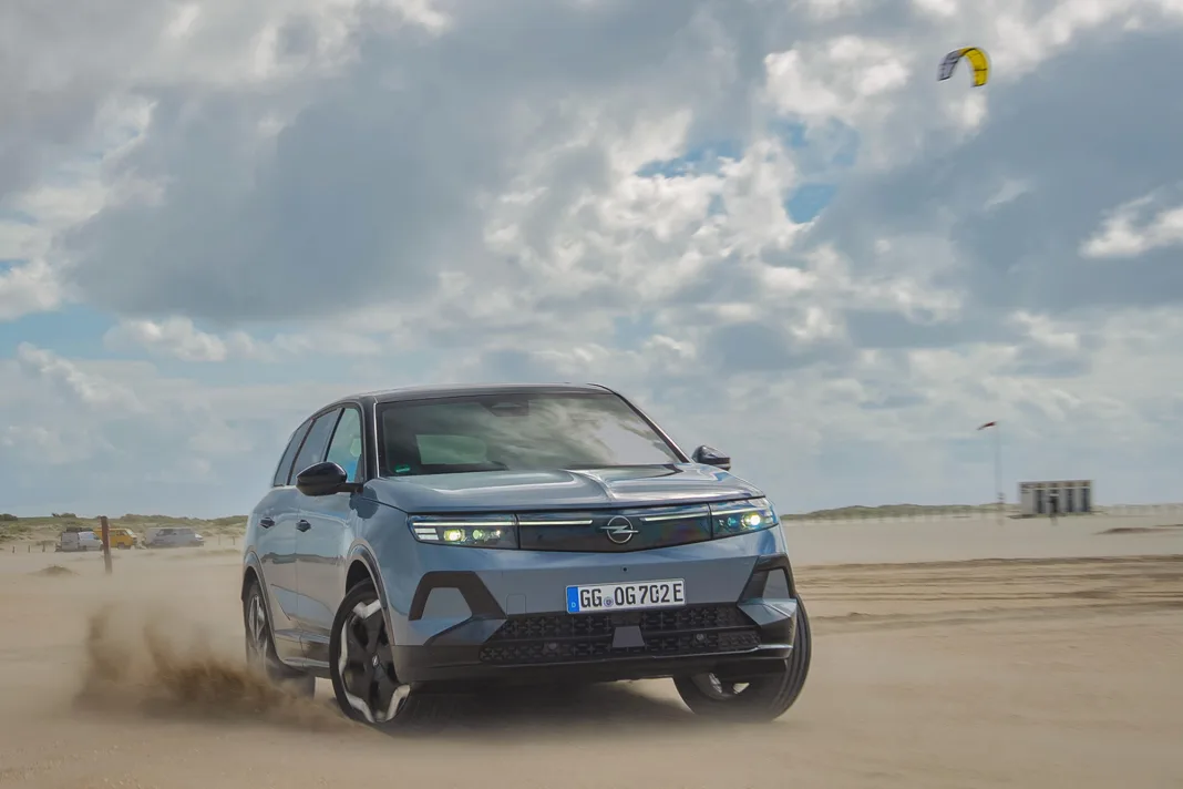 Yeni Opel Grandland Elektrik AWD