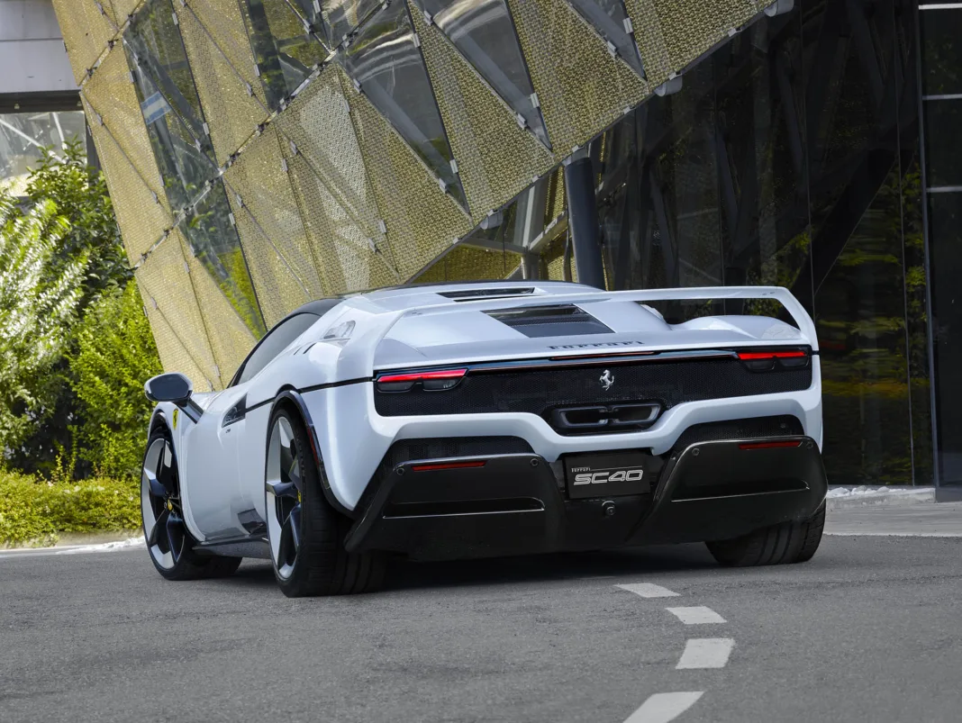 Ferrari SC40