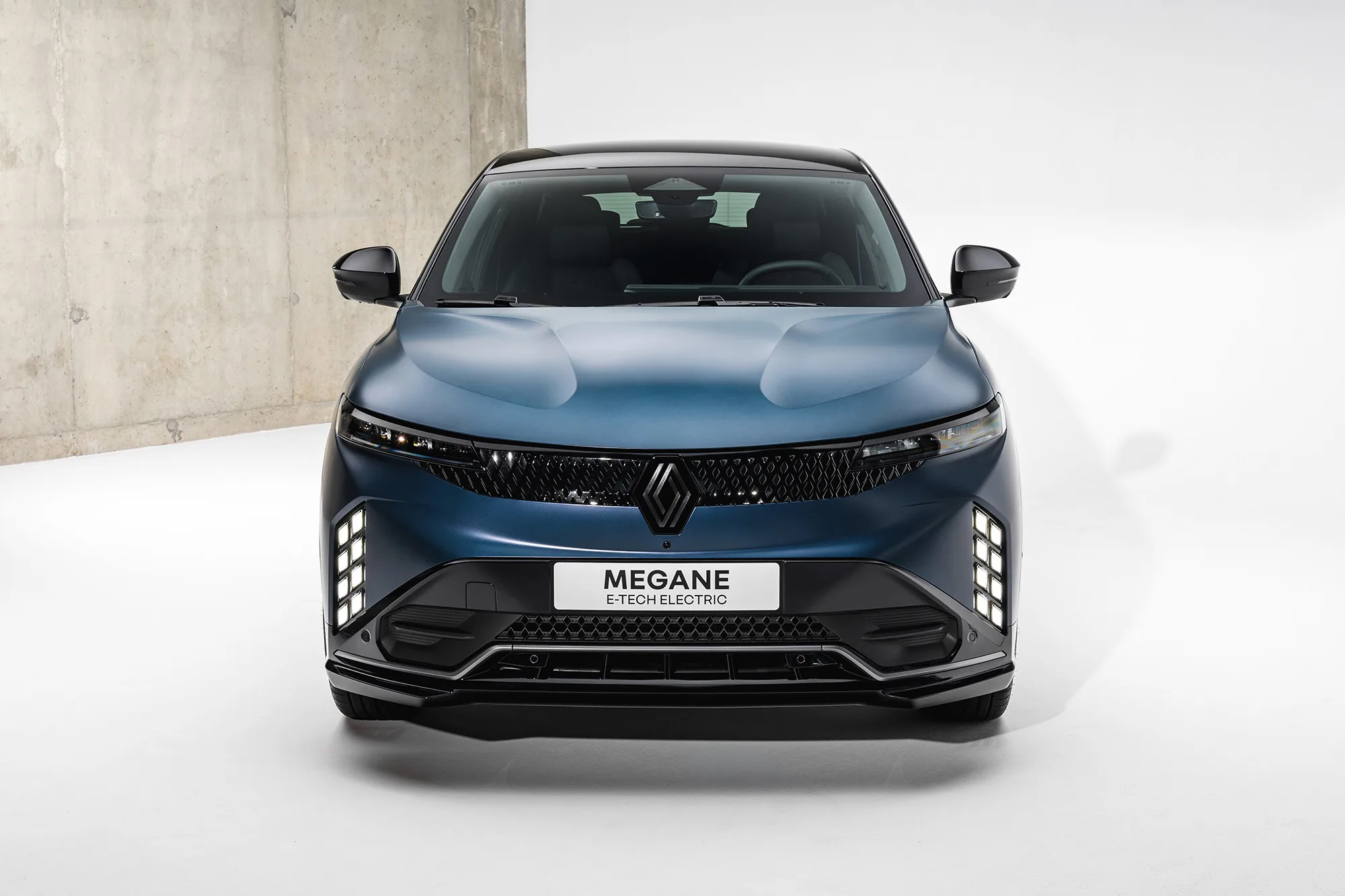 Yeni Renault Megane E-Tech Electric tanıtıldı: 500 km menzil, Google Gemini ve daha güçlü tasarım 2 Renault Megane E-Tech Electric