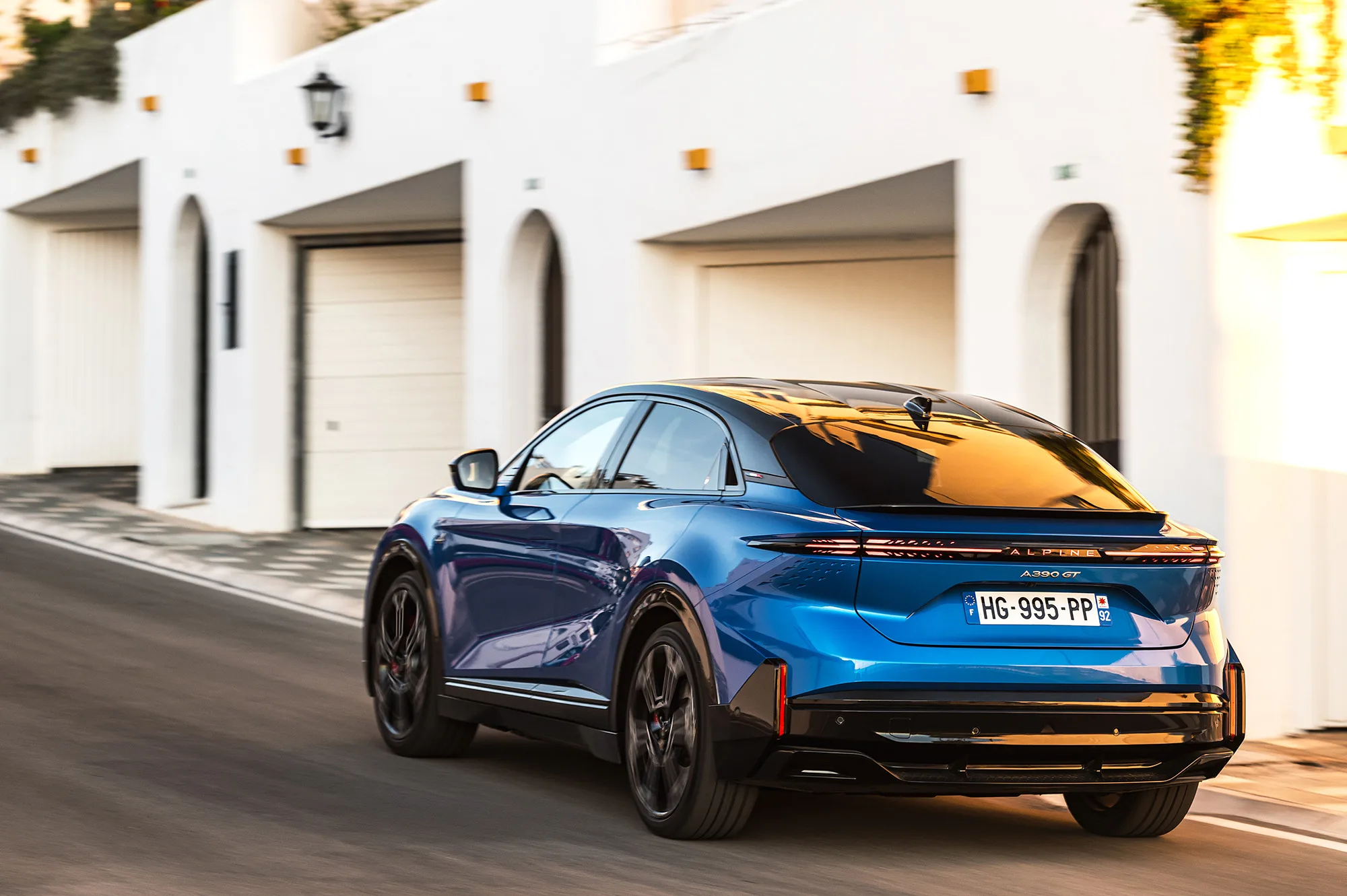 Alpine A390: Türkiye'de elektrikli spor fastback devri başlıyor 1 Alpine A390